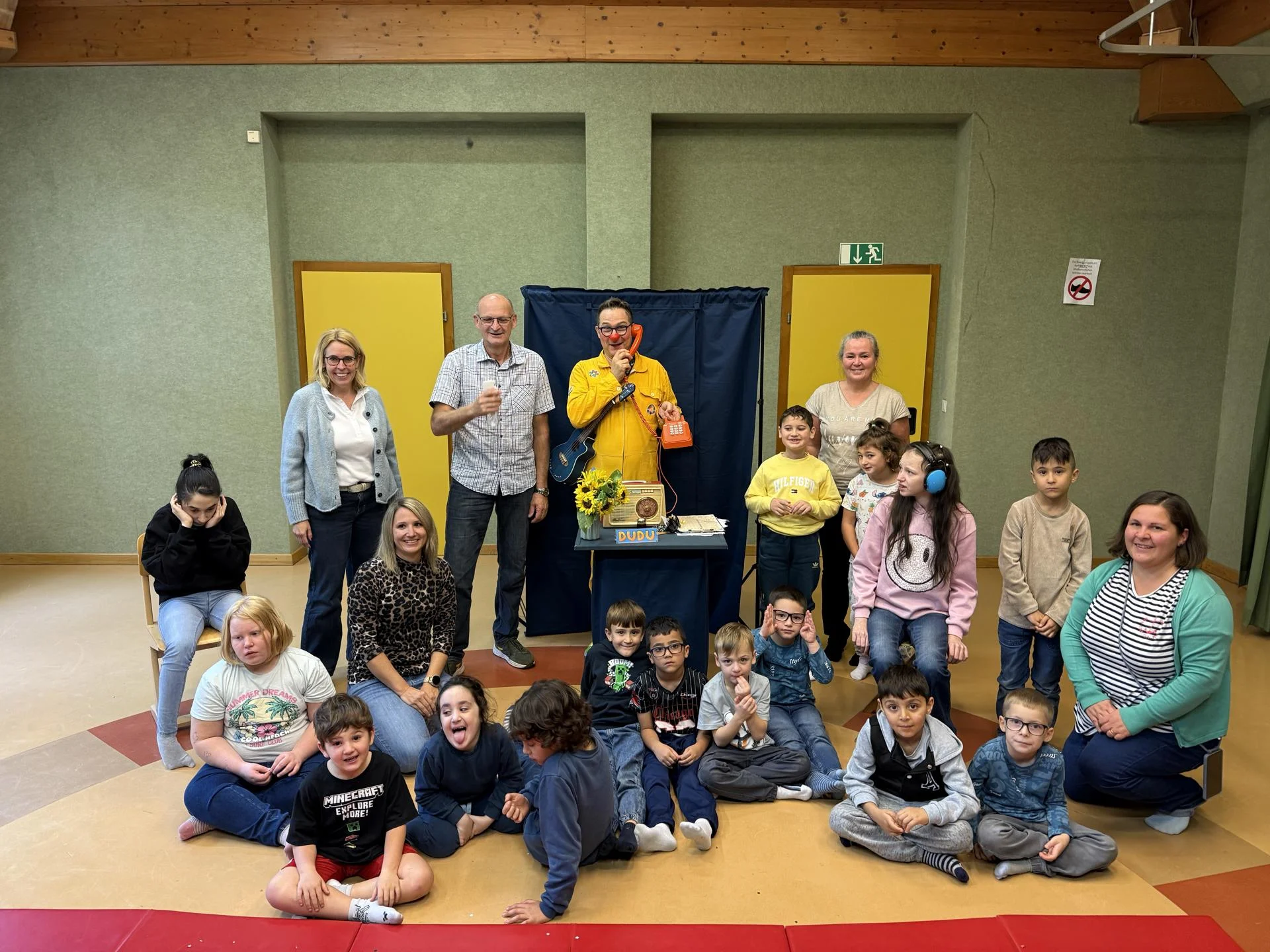 Theater „Dudu und die Wildbienen“